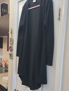 Free To Live Open Front Black Cardigan. High Low Size M . Light Weight.